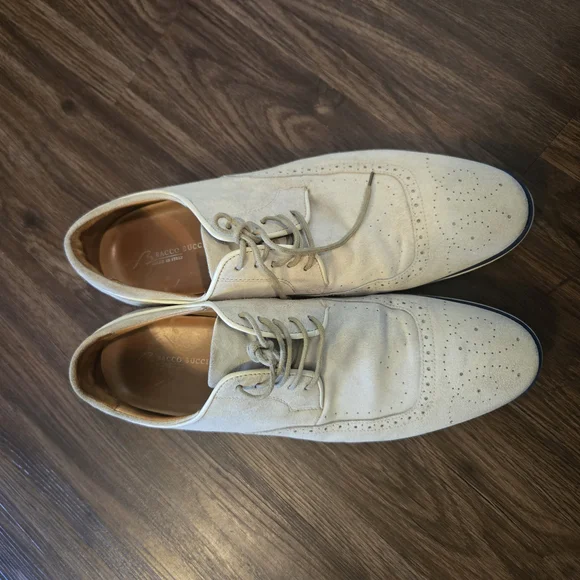 Cream Suede Bacco Bucci Wingtip Shoes Size 11.5 Mens - Picture 2 of 11